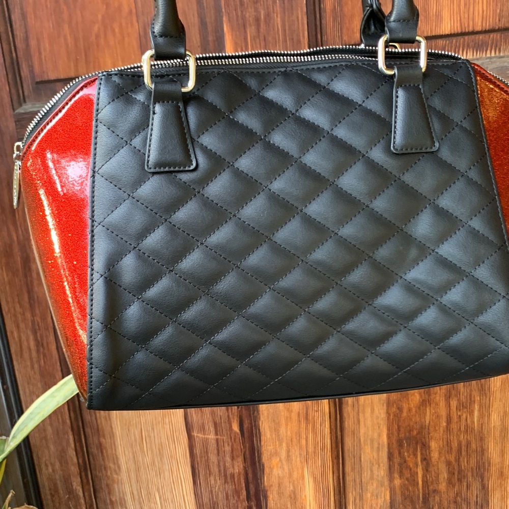 Lux de Ville Black Quilted Satchel with Red Glitter Side Panels - Picture 2 of 5
